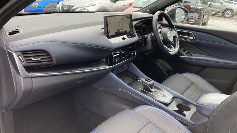 Nissan Qashqai 1.3 DiG-T MH 158 Tekna 5dr Xtronic Petrol Hatchback